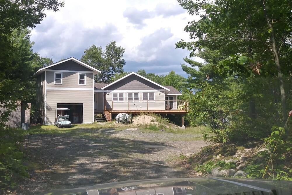 Photo of Outdoor in Ivanhoe