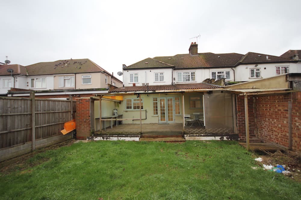 Photo of Outdoor in Heston Central