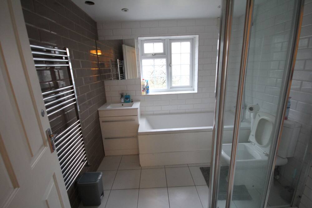 Photo of Bathroom in Heston Central