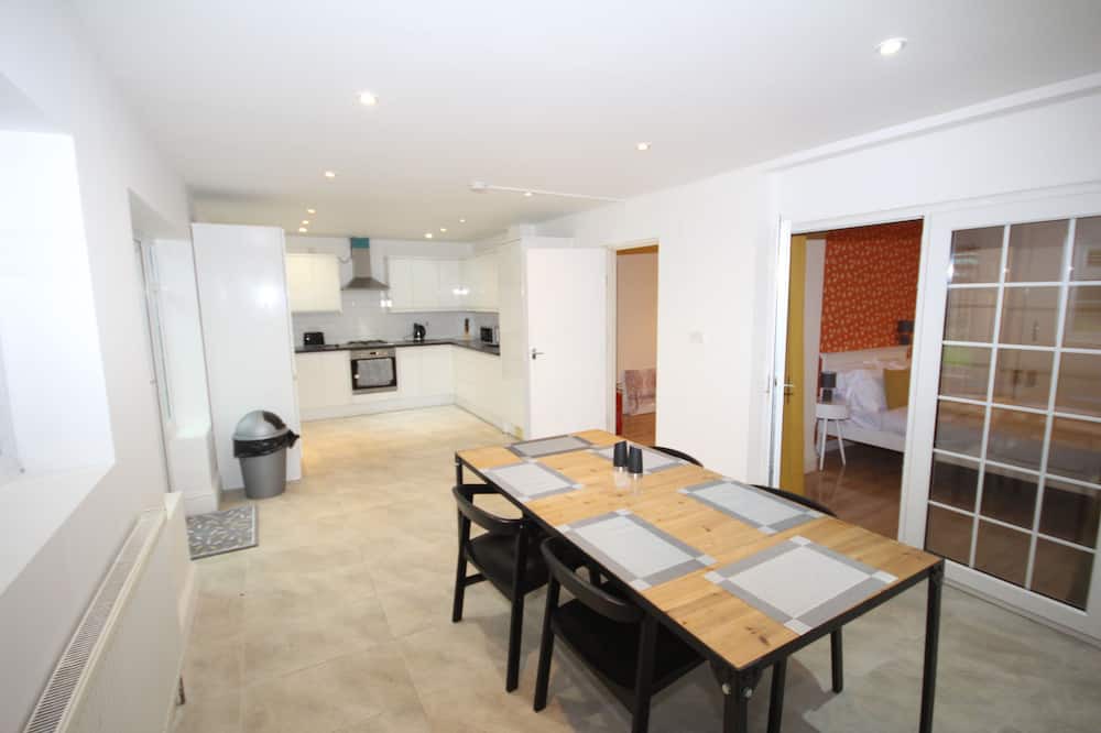 Photo of Others in Heston Central