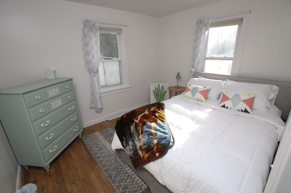 Photo of Bedroom in Birch Run Township