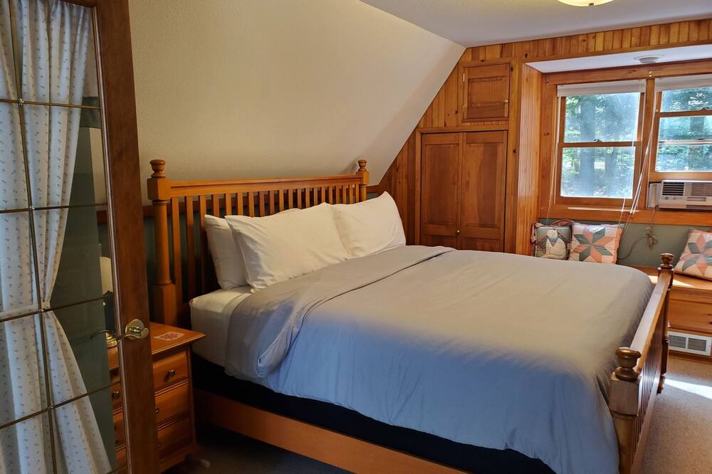 Photo of Bedroom in Liberty