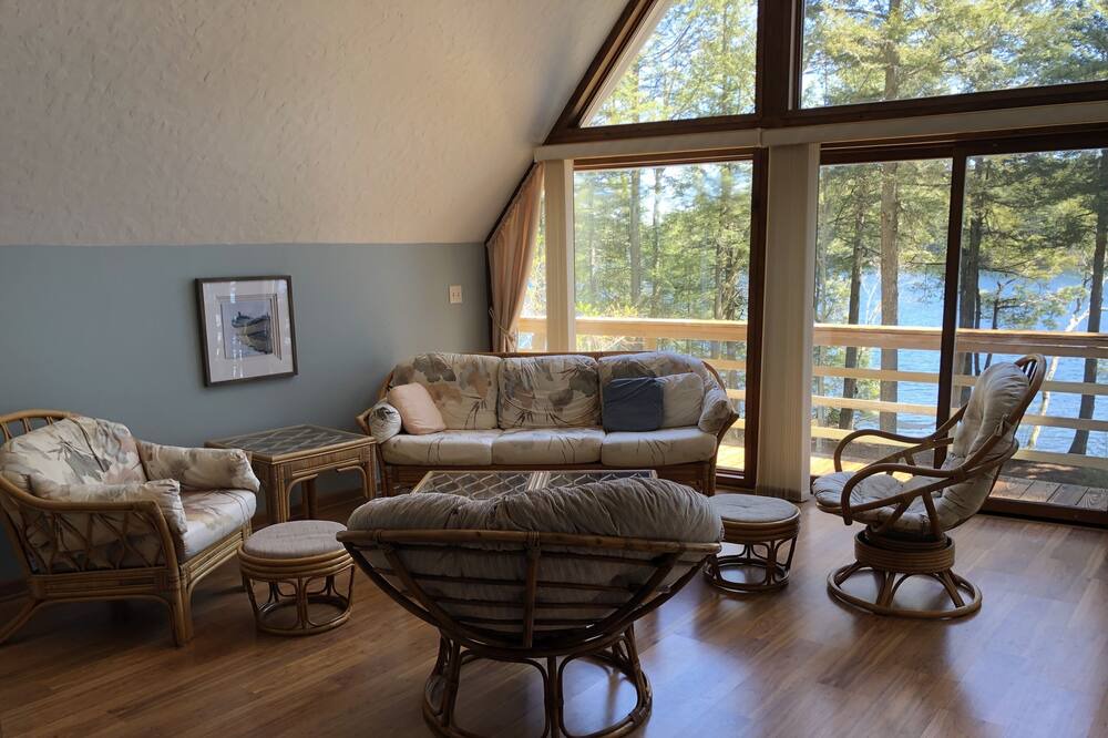 Photo of Livingroom in Liberty