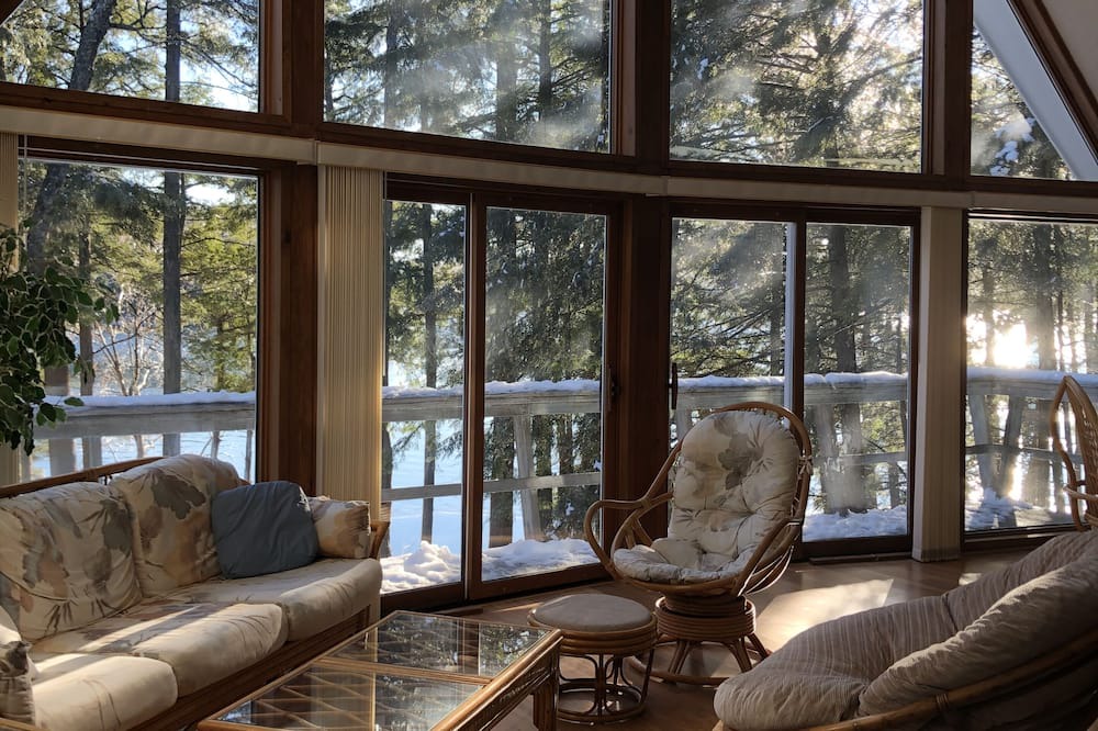 Photo of Livingroom in Liberty