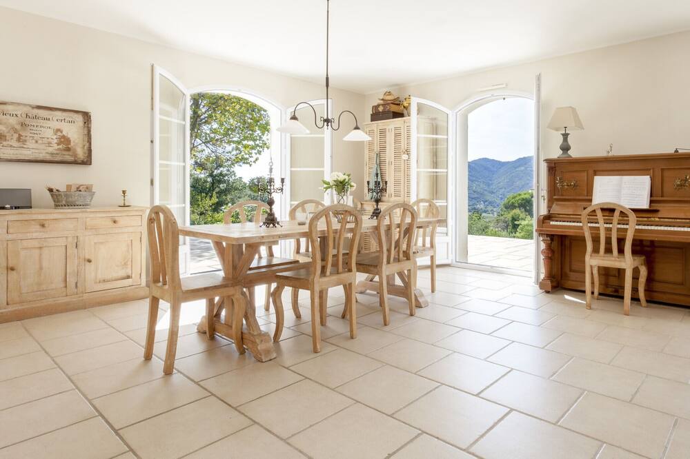 Photo of Livingroom in Pegomas