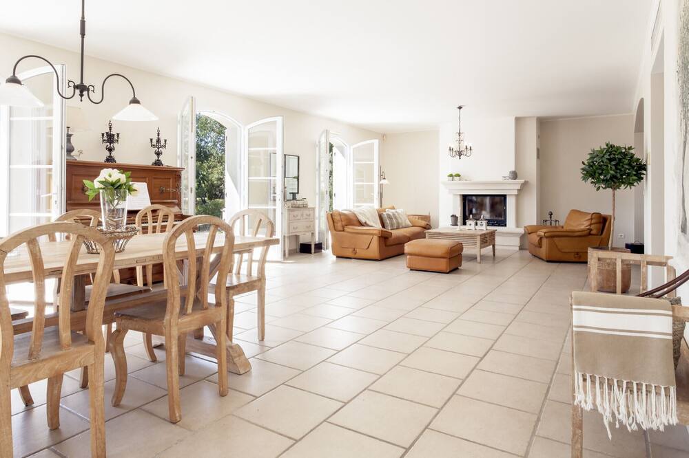 Photo of Livingroom in Pegomas