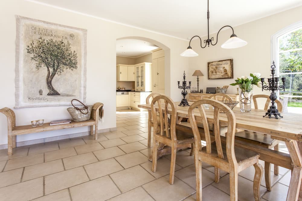 Photo of Livingroom in Pegomas