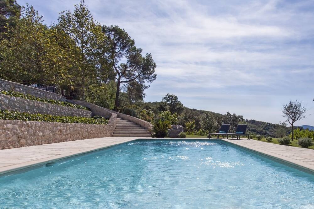 Photo of Outdoor in Pegomas