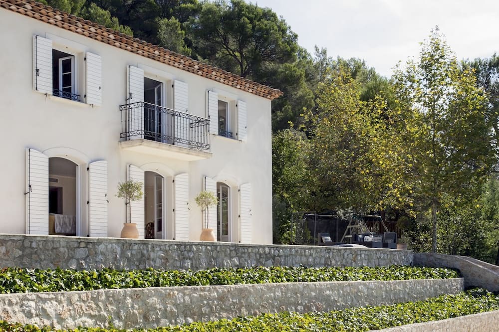 Photo of Outdoor in Pegomas