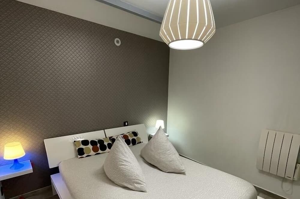 Photo of Bedroom in Aubervilliers