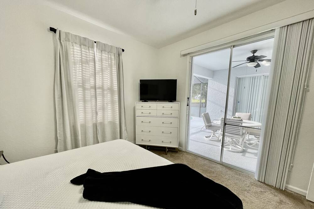 Photo of Bedroom in Trafalgar Village