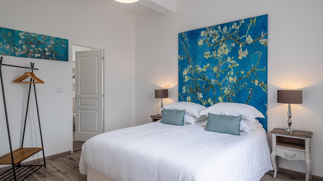 Photo of Bedroom in Cravant-les-Coteaux