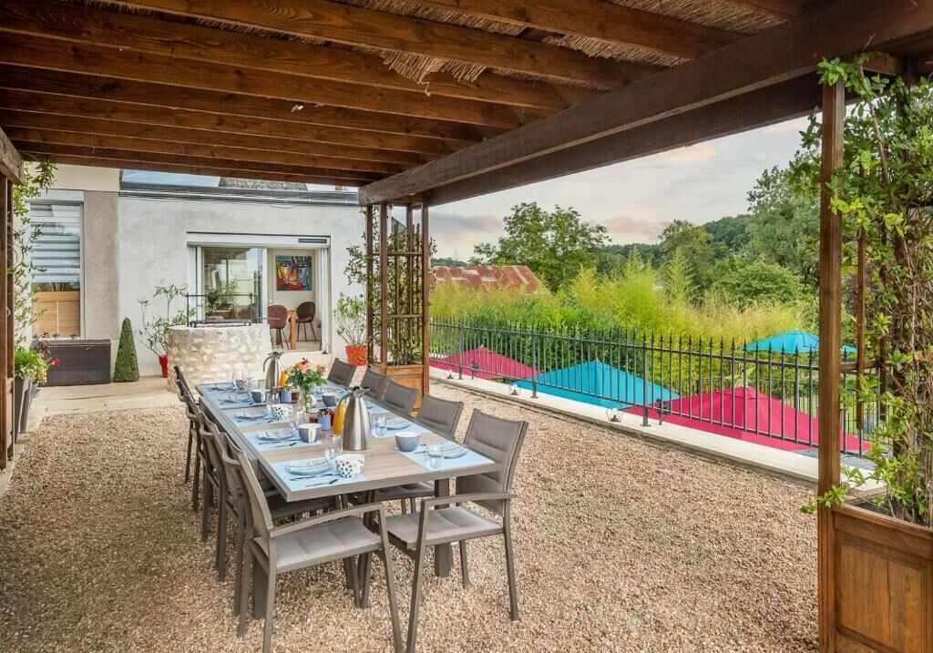 Photo of Patio Balcony in Cravant-les-Coteaux