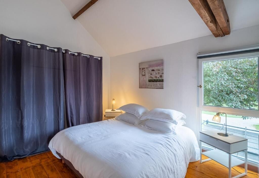 Photo of Others in Cravant-les-Coteaux