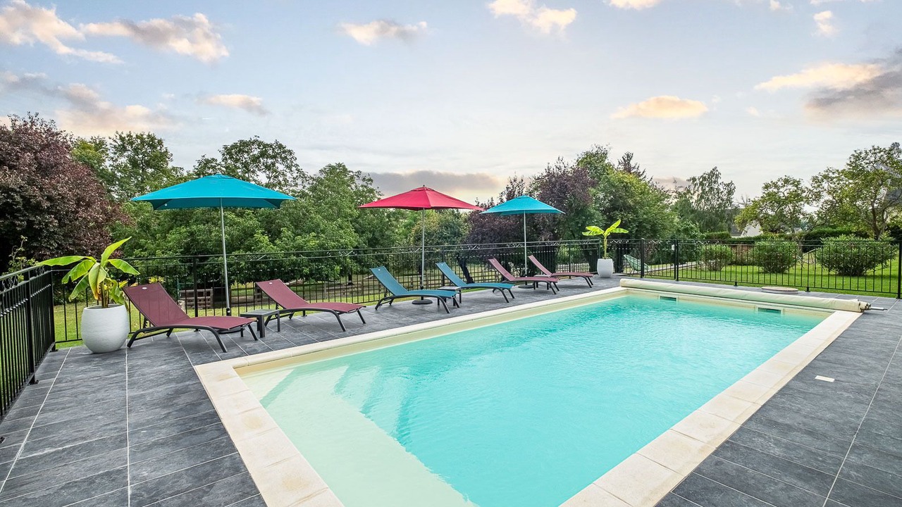 Photo of Patio Balcony in Cravant-les-Coteaux