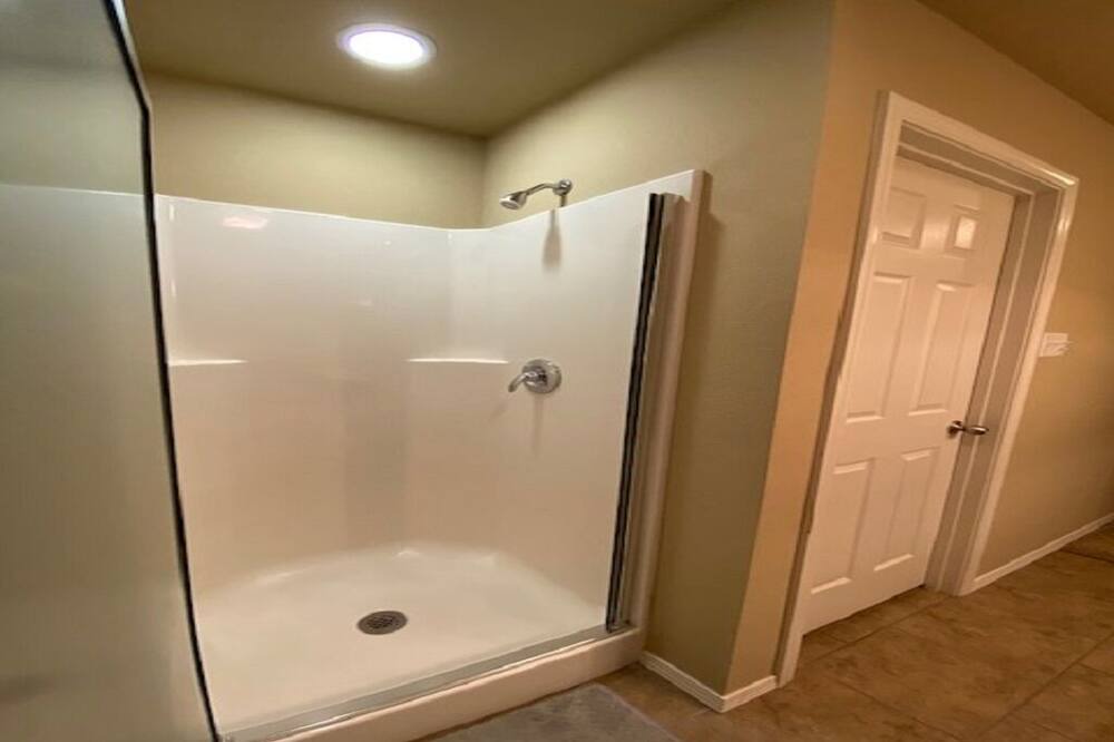 Photo of Bathroom in Shannon Hills