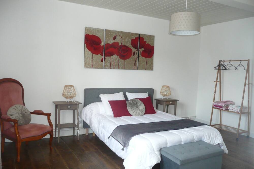 Photo of Bedroom in Le Titre