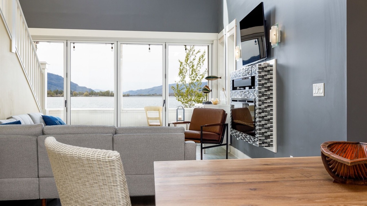 Photo of Livingroom in Oroville