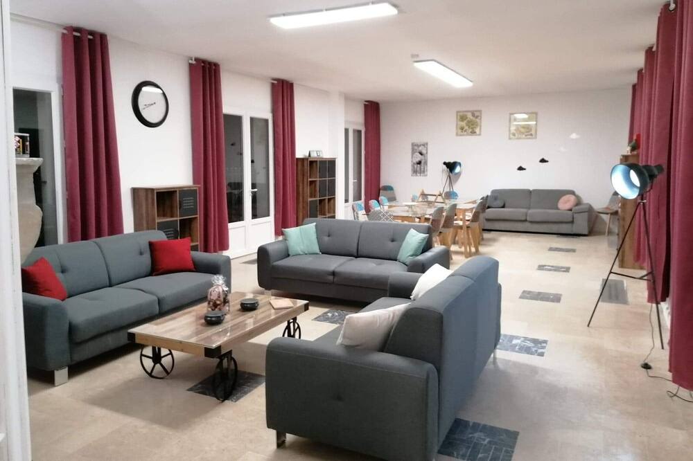 Photo of Livingroom in Chery