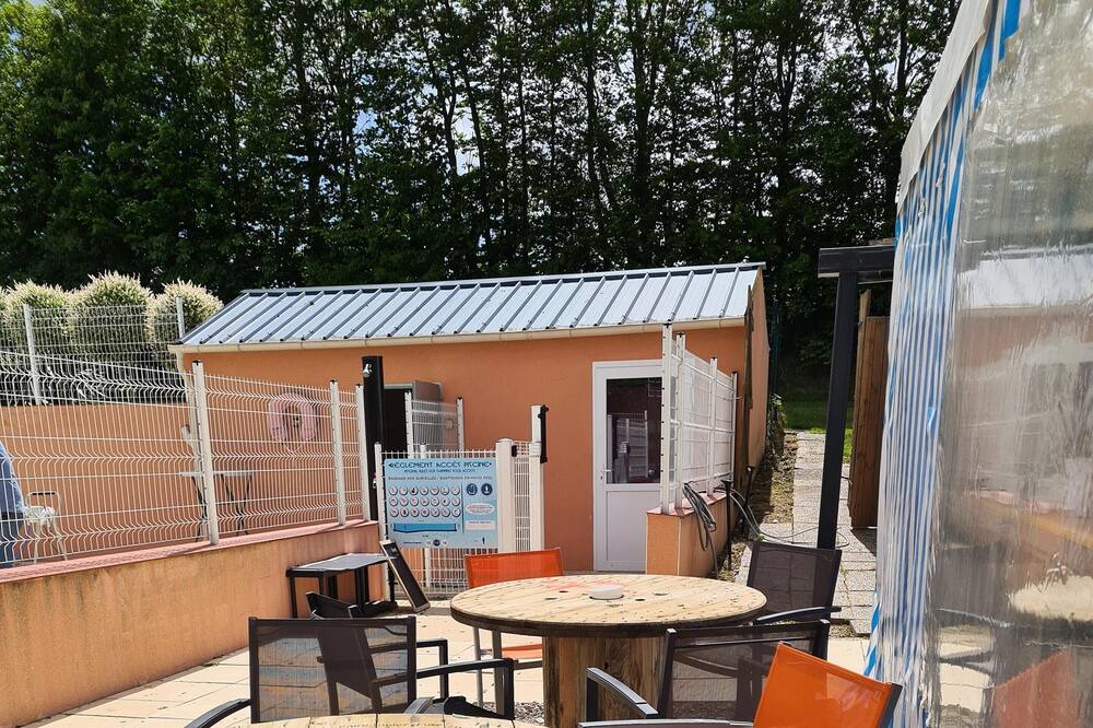 Photo of Patio Balcony in Les Grandes-Ventes