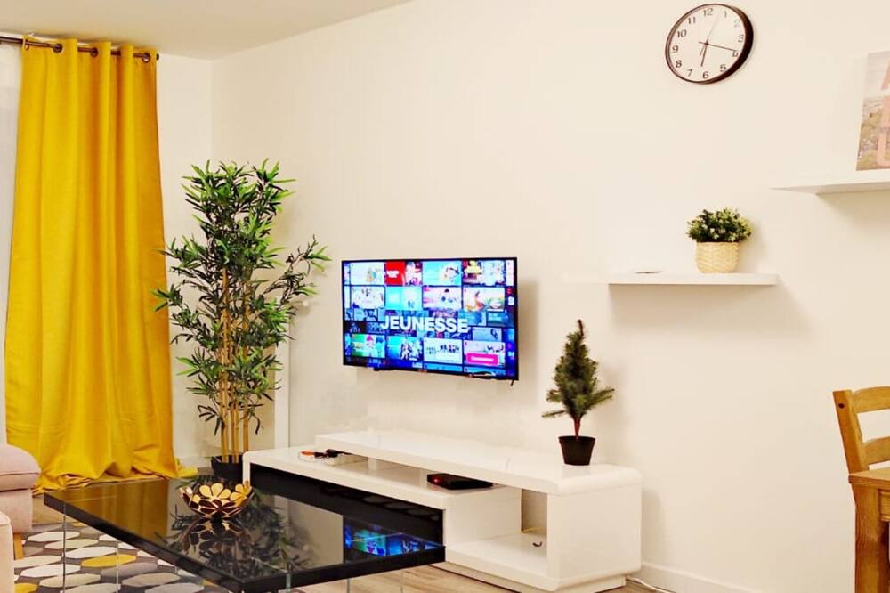 Photo of Bedroom in Velizy-Villacoublay