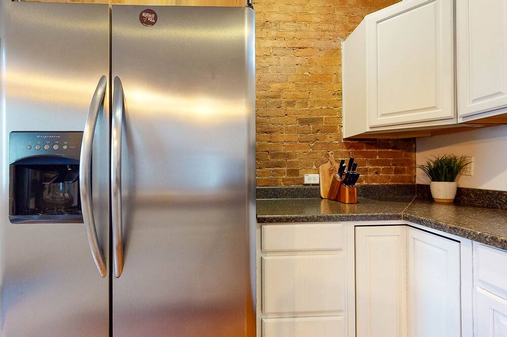 Photo of Kitchen in Smoketown Jackson