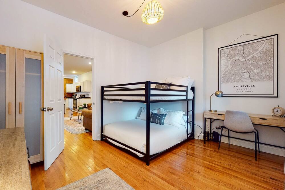 Photo of Bedroom in Smoketown Jackson