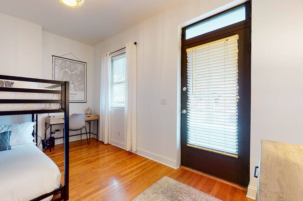 Photo of Bedroom in Smoketown Jackson