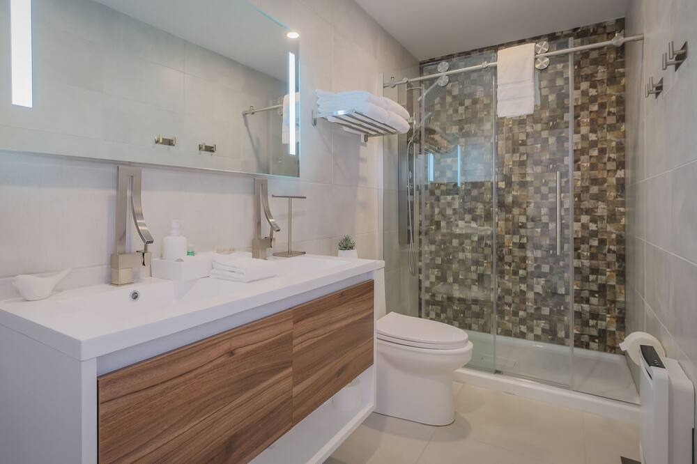 Photo of Bathroom in Saint-Faustin-Lac-Carre