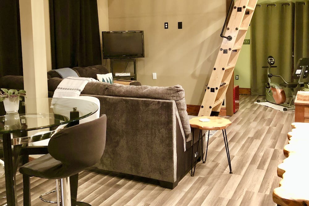 Photo of Livingroom in Hume