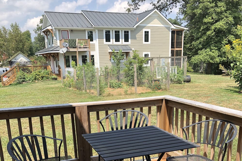 Photo of Patio Balcony in Hume
