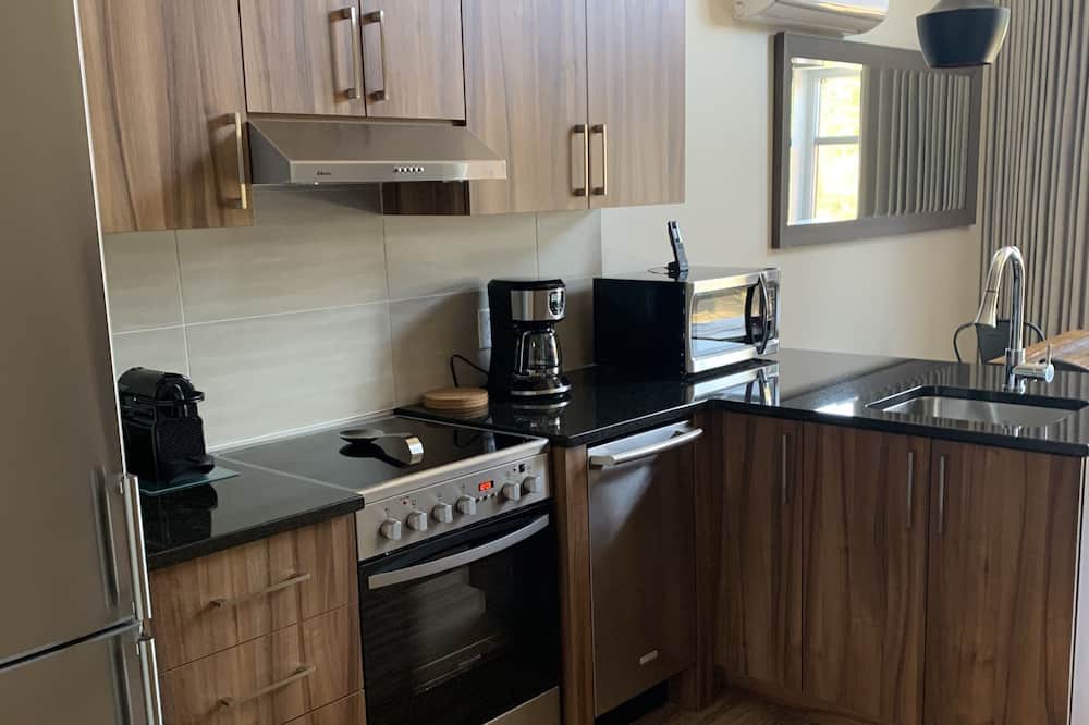 Photo of Kitchen in Sainte-Marguerite-du-Lac-Masson