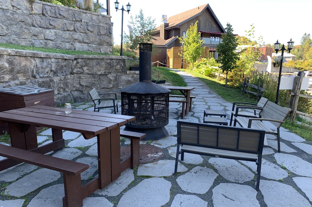 Photo of Patio Balcony in Sainte-Marguerite-du-Lac-Masson
