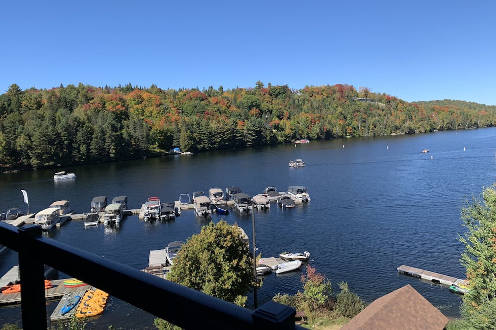 Photo of Patio Balcony in Sainte-Marguerite-du-Lac-Masson