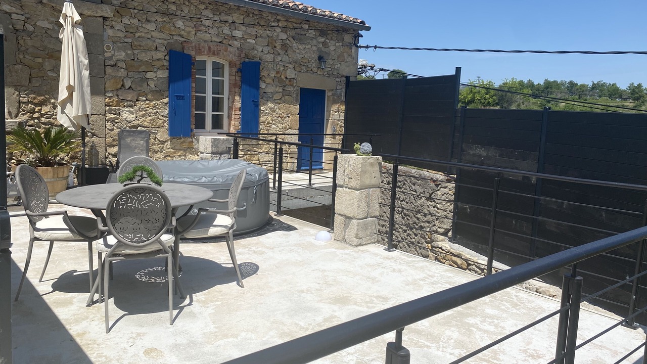 Photo of Patio Balcony in Bessas