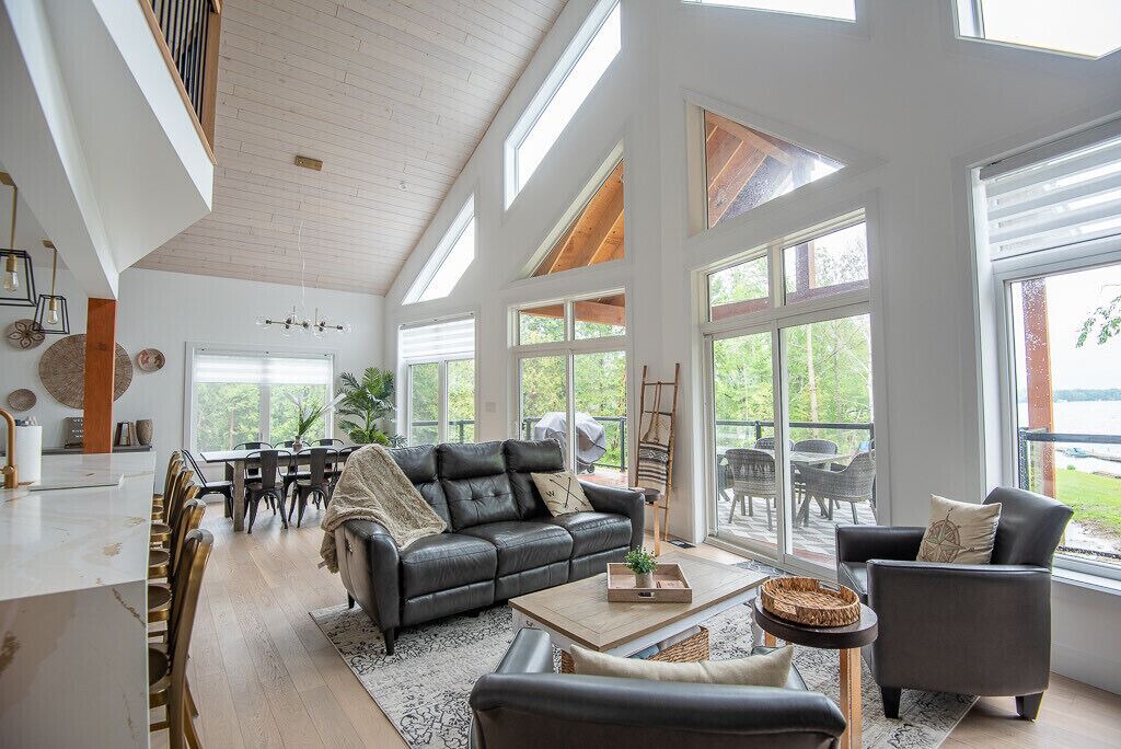 Photo of Livingroom in Fenelon Falls
