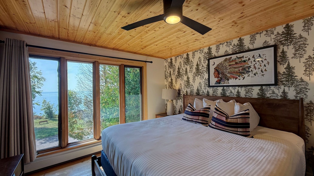 Photo of Bedroom in Grand Marais