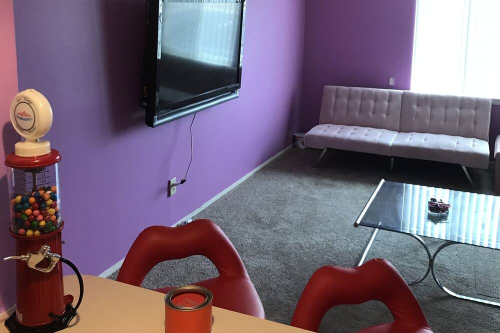 Photo of Livingroom in Southgate