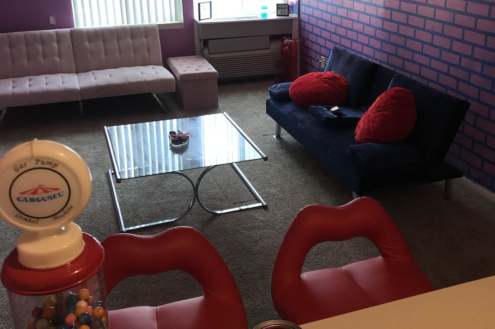 Photo of Livingroom in Southgate