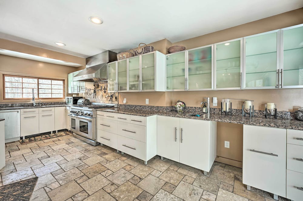 Photo of Others in La Porte