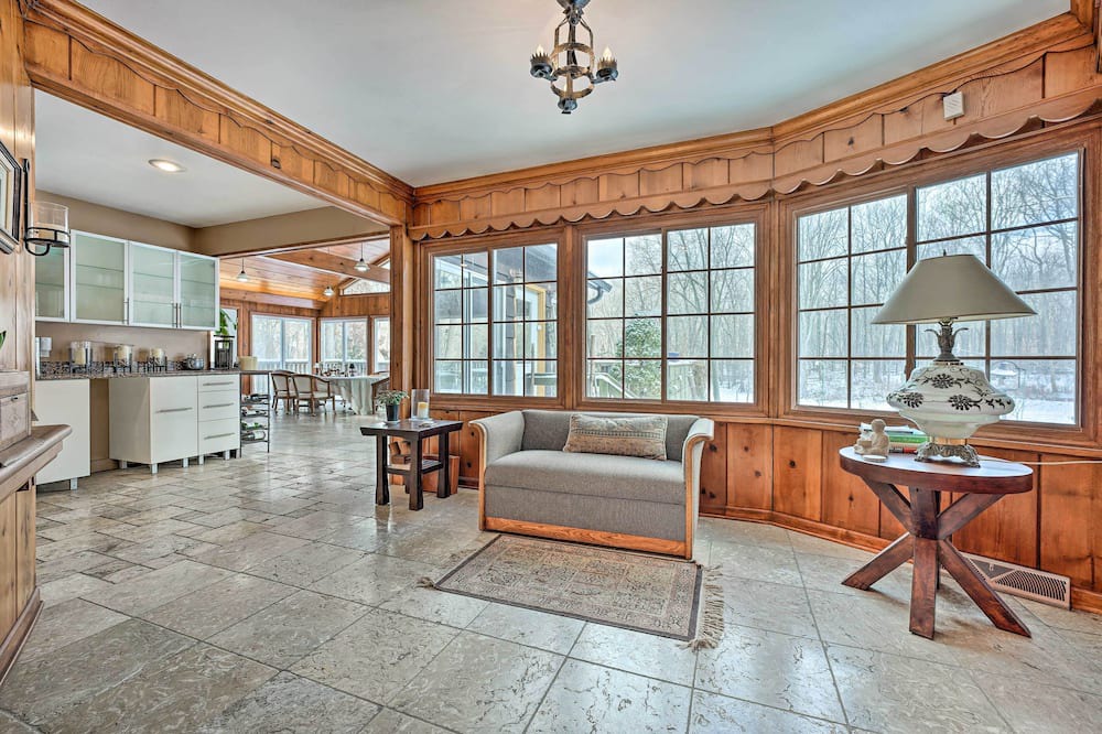 Photo of Bedroom in La Porte