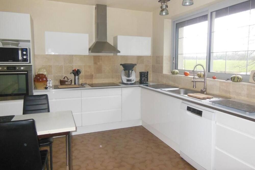 Photo of Kitchen in Saint-Ouen-sur-Iton