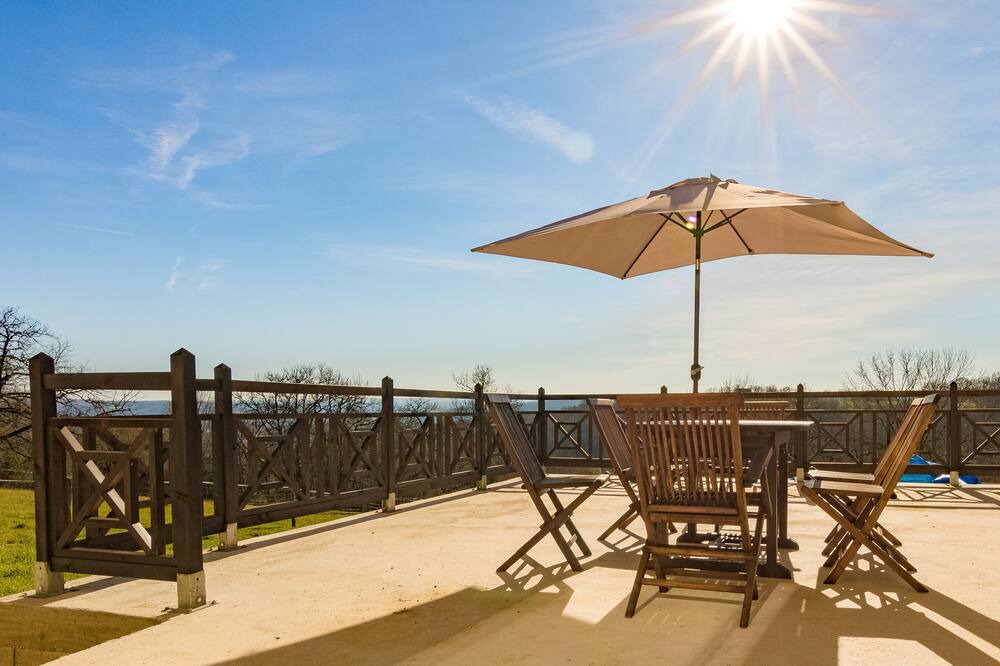 Photo of Patio Balcony in Mayrac