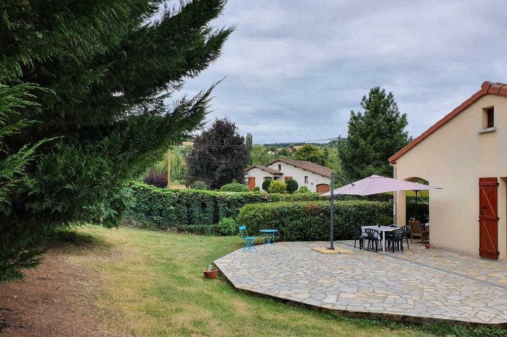 Photo of Outdoor in Prompsat