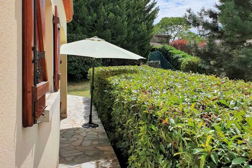 Photo of Outdoor in Prompsat