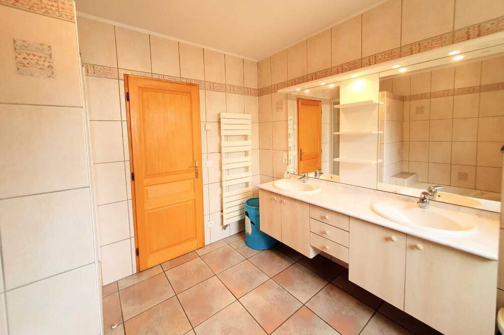 Photo of Bathroom in Prompsat