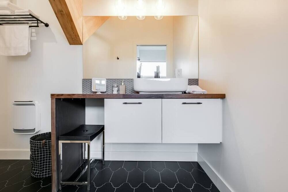 Photo of Bedroom in Laval