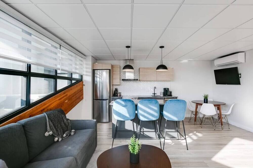 Photo of Livingroom in Laval