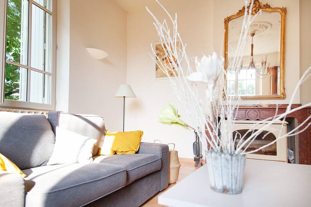 Photo of Livingroom in Cahuzac-sur-Vere