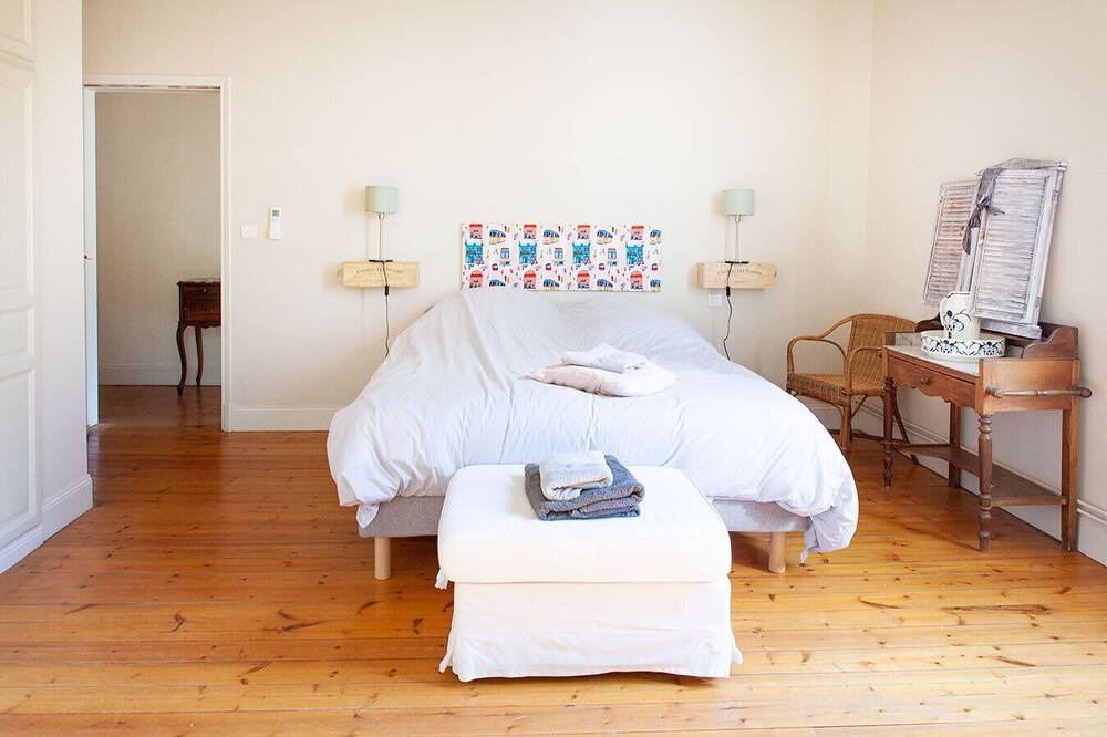Photo of Bedroom in Cahuzac-sur-Vere